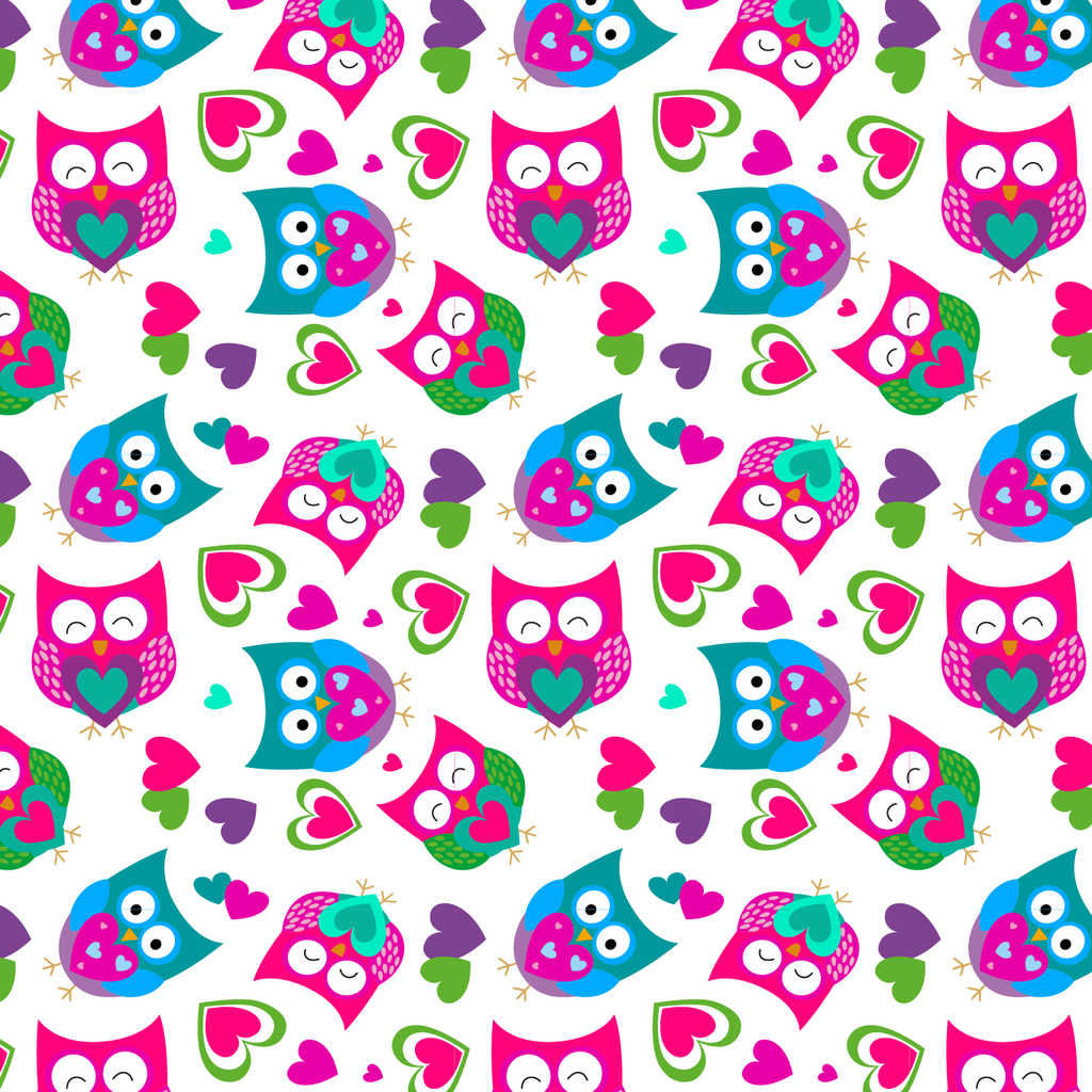 BRUSH ESTAMPADO BUHOS COLORES Y CORAZONES FONDO BLANCO